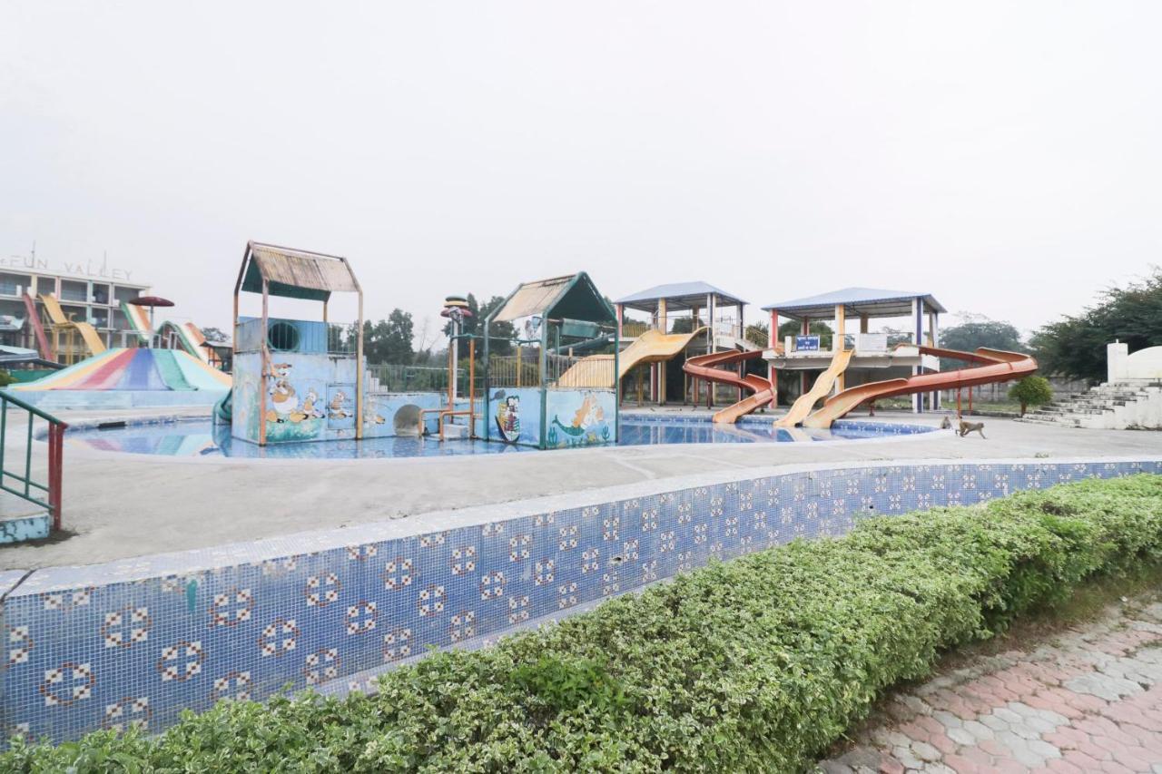 Oyo 19862 The Fun Valley Doiwala Ngoại thất bức ảnh